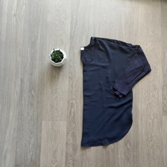 LOFT Navy Drop Sleeve (bracelet length) with Front Detailing and Breathable Back - Picture 9 of 9